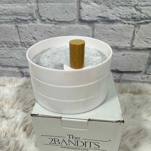 The 2 Bandits Tiered Catchall Tray White 3 Tier Felt‎ Lined Wood Post - Picture 3 of 5